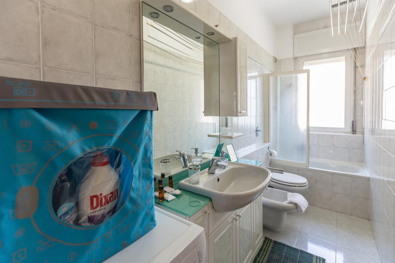 Linate Airport Apartment Мілан Екстер'єр фото