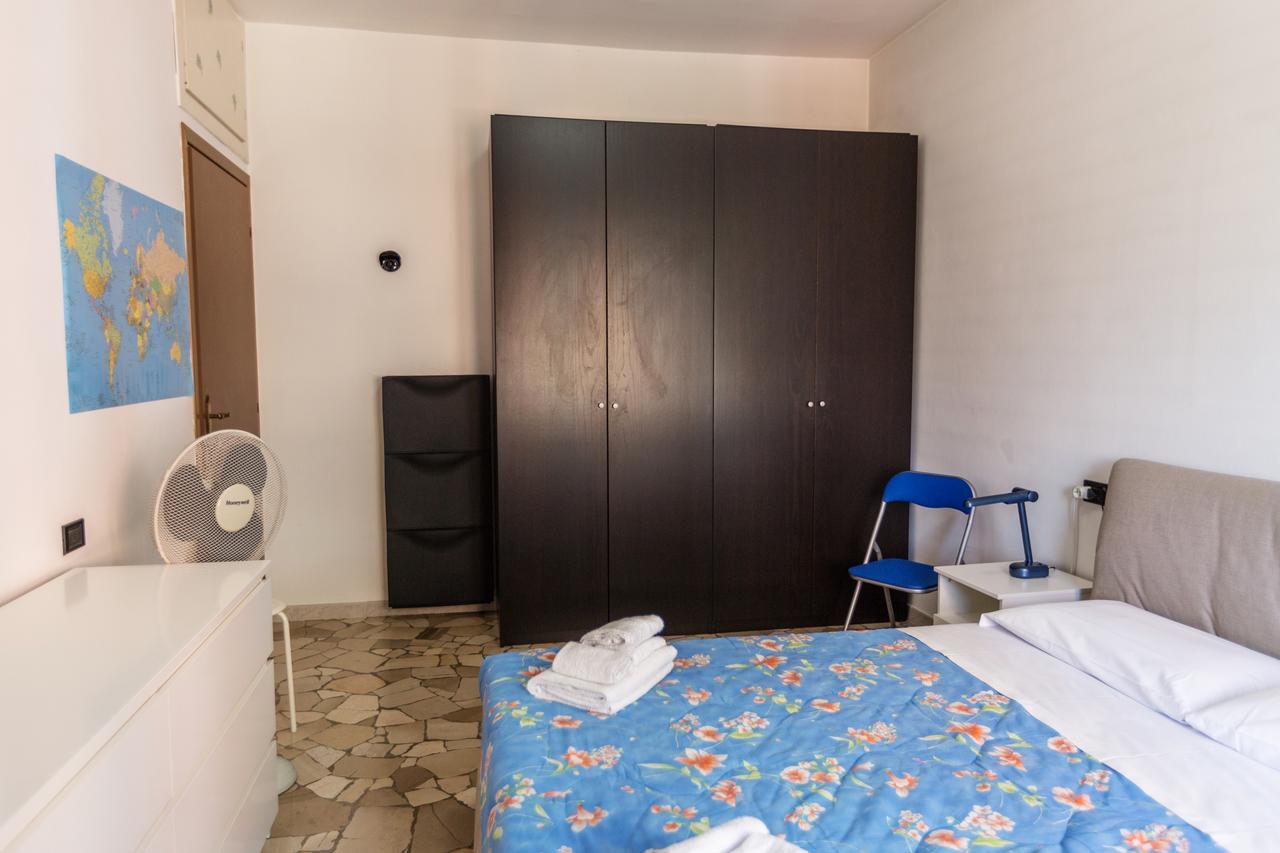 Linate Airport Apartment Мілан Екстер'єр фото