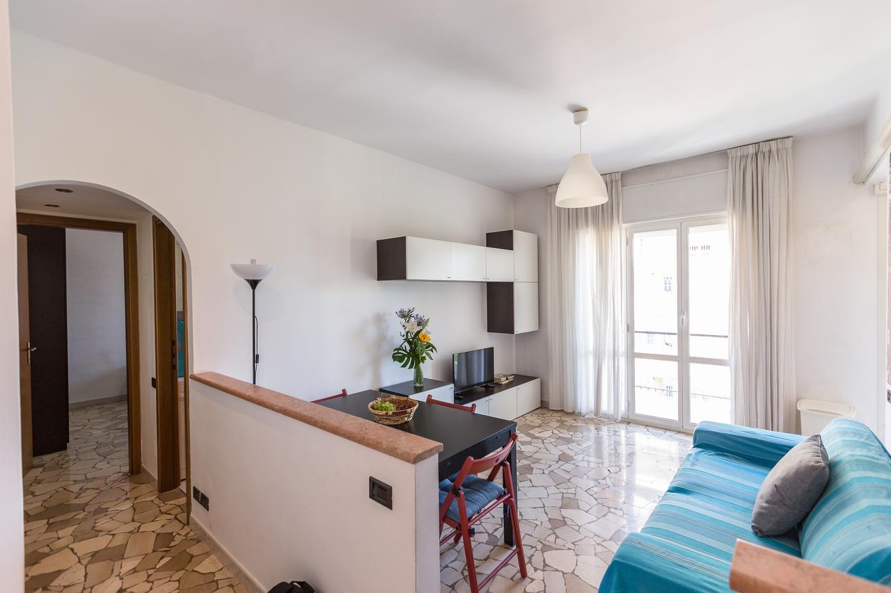 Linate Airport Apartment Мілан Екстер'єр фото